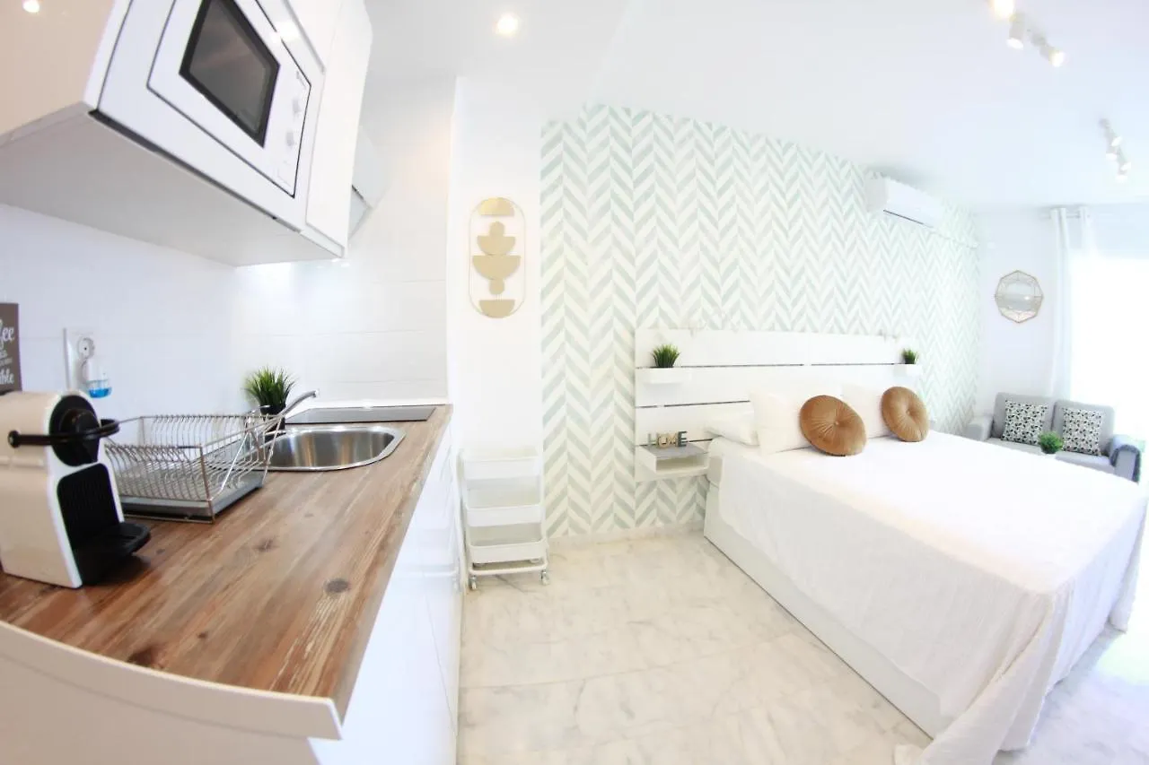 Apartamento Torremolinos - New Central Studio Plata With Balcony